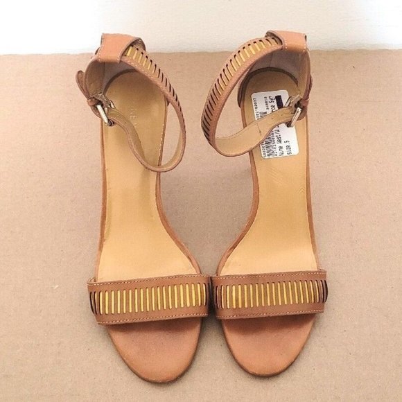 Nine West Tan Heels with Gold Accents - Picture 5 of 11